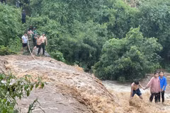 Vietnam among countries with highest number of child displacements due to natural disasters