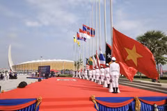 Team Vietnam attend SEA Games flag-raising ceremony