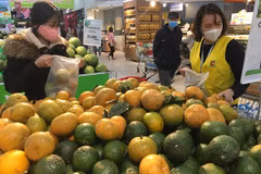 Vietnamese products hold firm position in domestic market