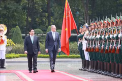PM chairs welcome ceremony for Australian counterpart