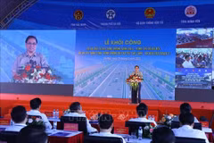 PM attends groundbreaking ceremony for vital transport projects