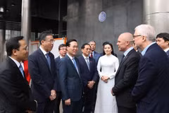 State leader commemorates late President Ho Chi Minh in London