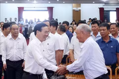 President Vo Van Thuong meets with voters in Da Nang city