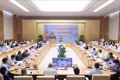 PM urges removing bottlenecks to key transport projects