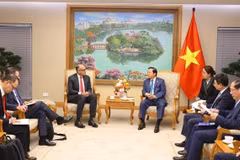 HSBC called to join green transformation, green projects in Vietnam