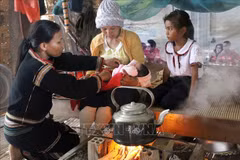 Seminar reviews maternal, child care in ethnic minority areas