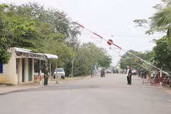 Vinh Xuong int’l land, waterway border gate on Vietnam-Cambodia border opens
