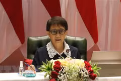 Indonesia calls on island states to unite in tackling global challenges