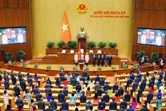Le Minh Tri takes an oath after being elected Chief Justice of the Supreme People’s Court on August 26. (Photo: VNA)