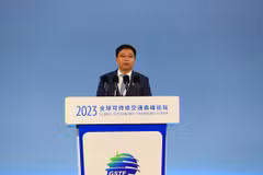 Vietnam targets sustainable transport system