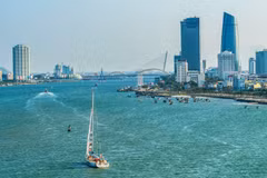 Two share 2nd prize for Han River banks design