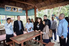 At the relic site of the former base of the Provisional Revolutionary Government of the Republic of South Vietnam (Photo: VNA)