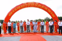 Ho Chi Minh Highway’s last section in Ca Mau opens to traffic 