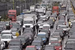 Singapore boosts public transport investment