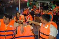 Da Nang: Cruise boats in Han River resume operation