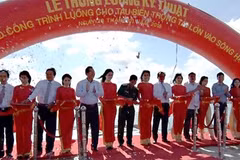 Hau River navigable for large vessels 