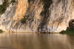 Cliff paintings puzzle scientists 