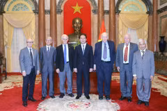 President calls for more support from foreign scientists 