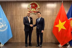 Ambassador Dang Hoang Giang, head of Vietnam's Permanent Mission to the United Nations (UN) (R) and Ambassador Parvathaneni Harish, head of India’s Permanent Mission to the UN (Photo: VNA)