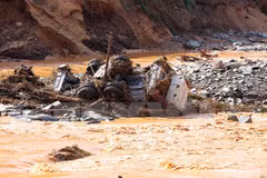 Quang Nam searches for missing people in hydropower dam break