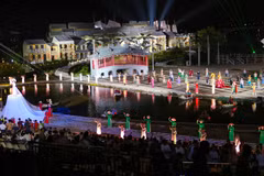 Hoi An memories show wins world travel award twice in a row