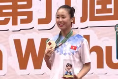 Tran Thi Khanh Ly wins Asian wushu gold medal
