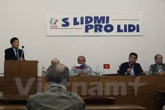 Czech Party hosts seminar on Vietnam’s development experience 