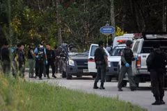 Thai PM orders increased security after attacks in South