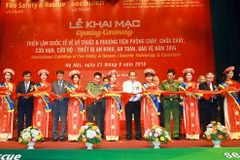 Int’l exhibition on fire safety equipment opens in Hanoi