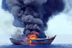 Palau torches Vietnamese illegal fishing boat