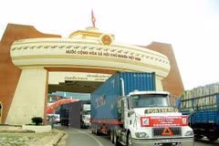 Vietnam, China enhance land border gate management