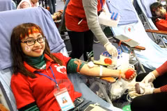 Outstanding blood donors praised at Hanoi ceremony