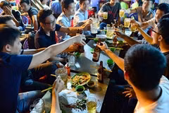 Survey looks at alcohol consumption in Vietnam