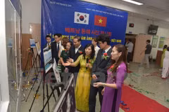 Photo exhibition on East Sea opens in Seoul 