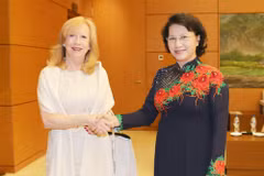 NA Chairwoman greets Deputy Speaker of UK House of Commons 