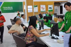 Vietcombank to sell shares to Singaporean investment fund 