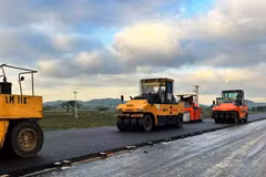 Ministry aims to complete procedures to launch 19 transport projects in 2024