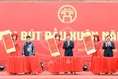 President attends pen-brush opening ceremony at Nguyen Trai memorial site