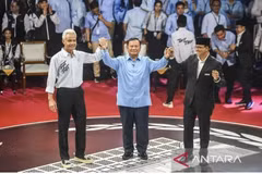 Indonesia’s presidential candidates hold debate