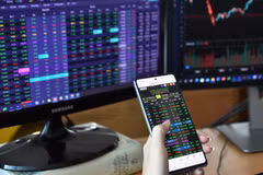 Vietnam Stock Exchange’s revenue down nearly 44% in 2023
