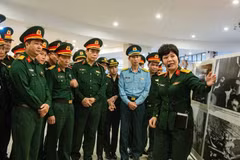 Photos on Dien Bien Phu Victory, Dien Bien Phu in the Air on display