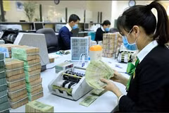 Bank credit outpaces deposits, lending rates 