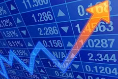 VN-Index hits new peak again on July 1