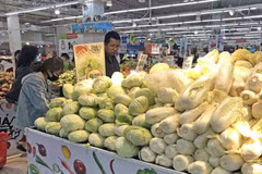 Hanoi ensures sufficient supply of essential goods 
