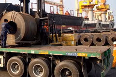 Local steel firms seek temporary import tax 