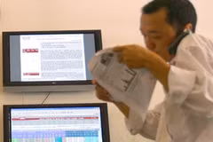  Vietnamese shares extend losses for third day 