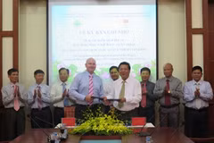  Norway helps Vietnam surmount bomb, mine aftermaths