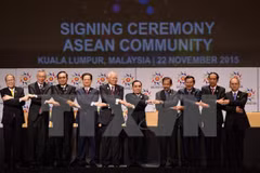 Singaporeans optimistic about AEC 