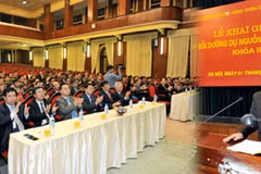 Hanoi focuses on personnel 