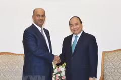 Prime Minister hosts Oman Minister of Commerce and Trade